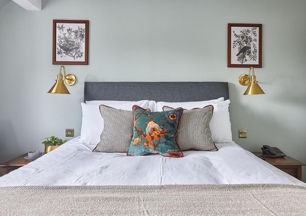 The New Inn Heckfield Hook  Bagian luar foto