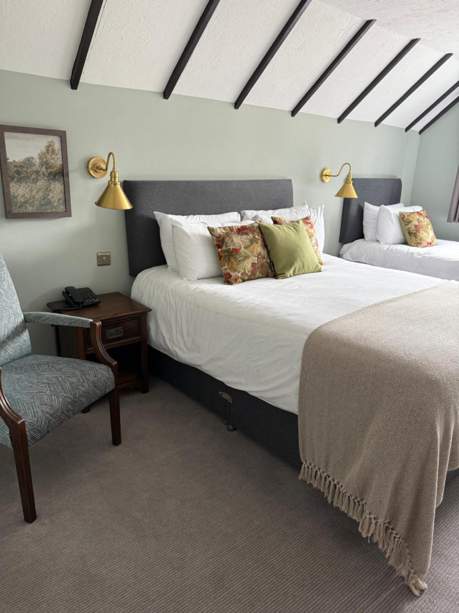 The New Inn Heckfield Hook  Bagian luar foto